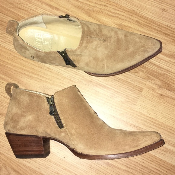 *SOLD* Frye Suede Sacha Moto Booties Tan Sz 10 B - Picture 6 of 13